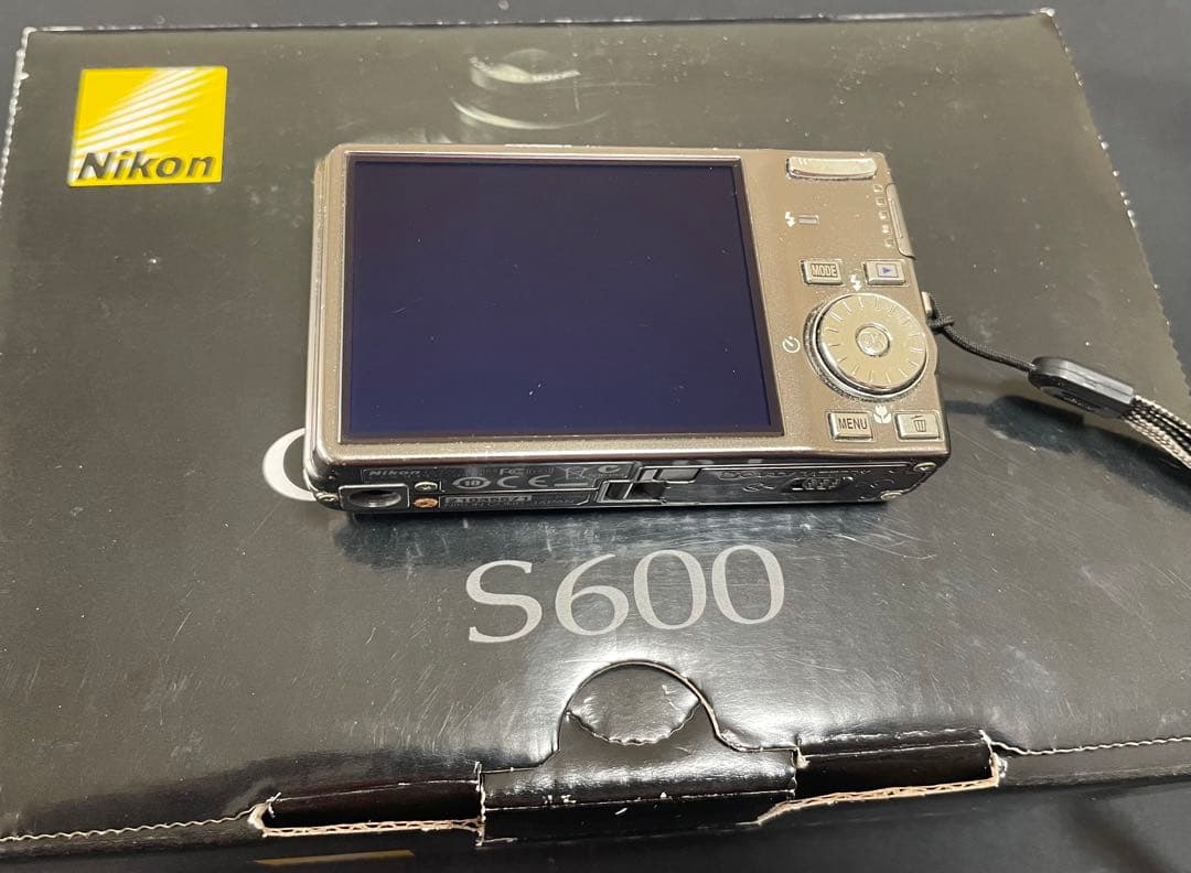 訳有り】Nikon COOLPIX S600