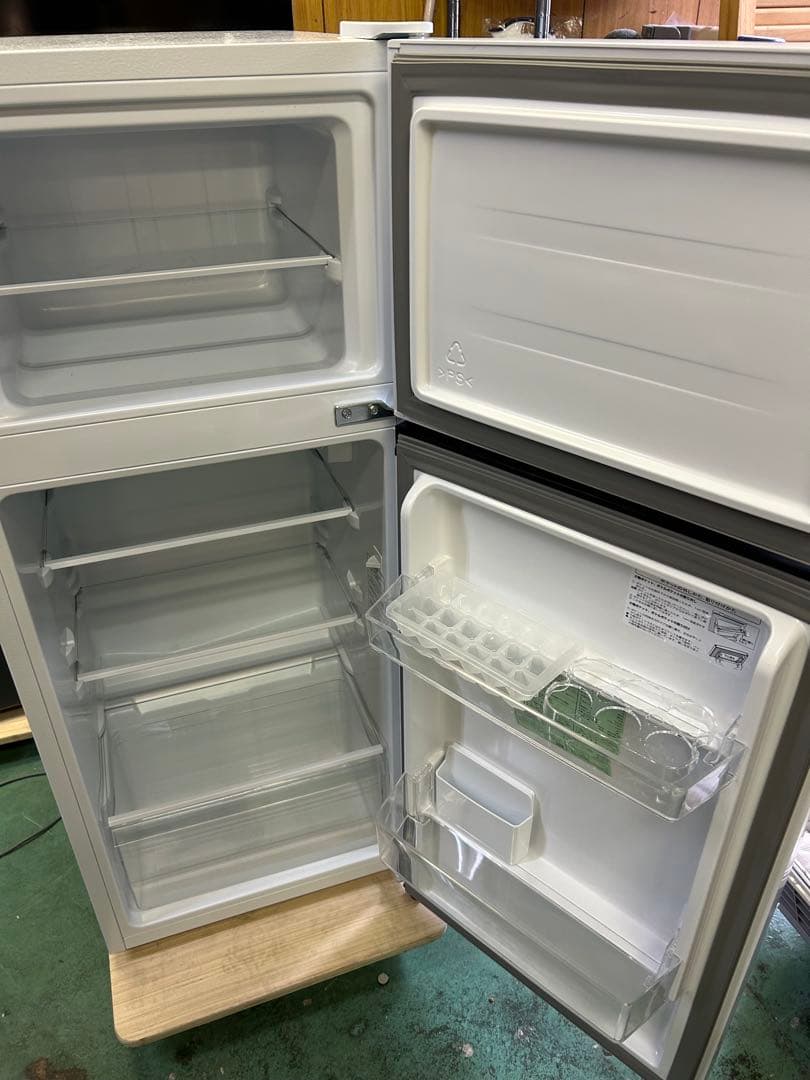 【美品】Hisense ハイセンス 冷蔵庫 HR-B12HW 2023年製