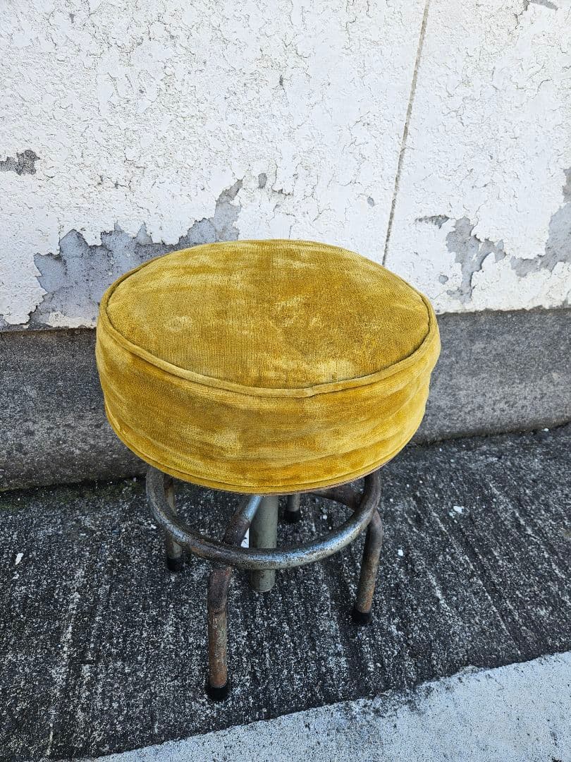 フランスヴィンテージ ベロアのスツール 丸椅子 回転イス アトリエ 工場
