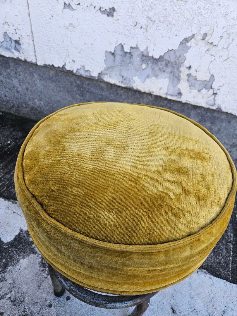 フランスヴィンテージ ベロアのスツール 丸椅子 回転イス アトリエ 工場