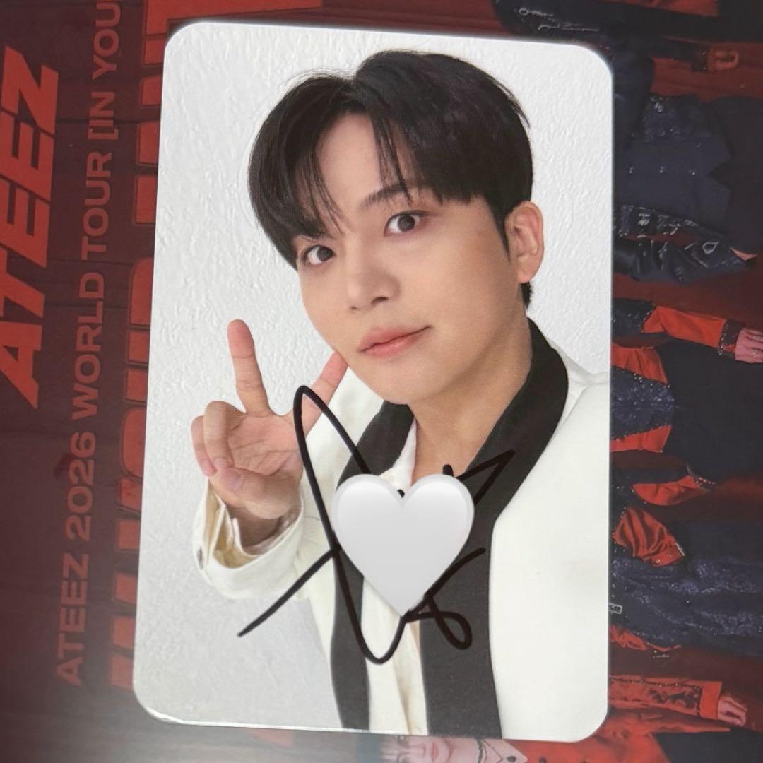 ATEEZ サイン入りトレカ ジョンホ アジツ vip特典 - メルカリ