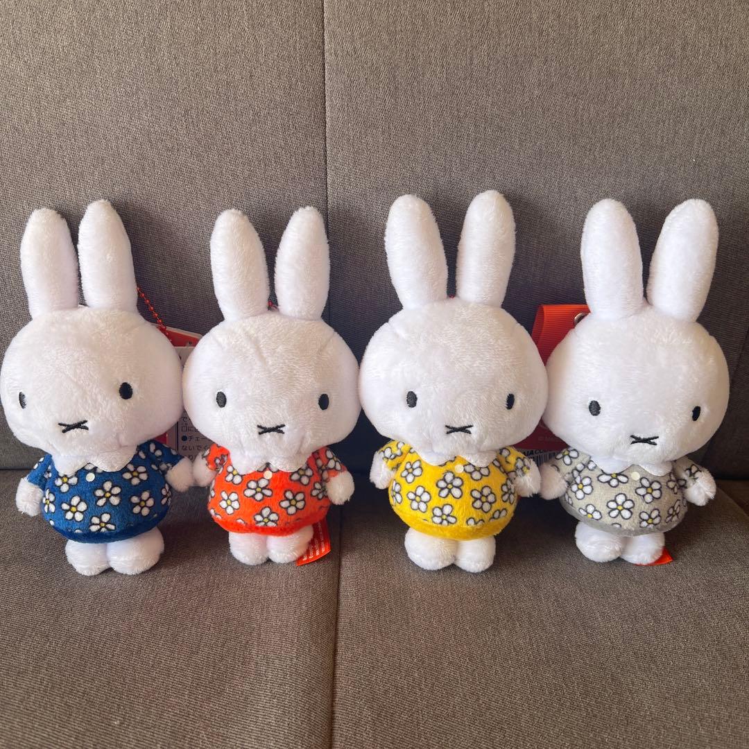 ミッフィースタイル限定 レトロフラワーグレー 有楽町 ぬいぐるみ 辰