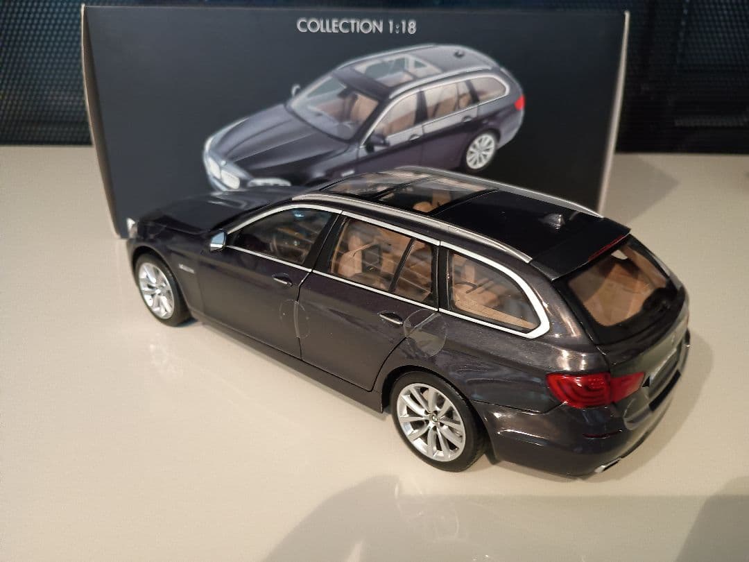 ノレブ NOREV BMW 550i ツーリング 5シリーズ 2010 1/18