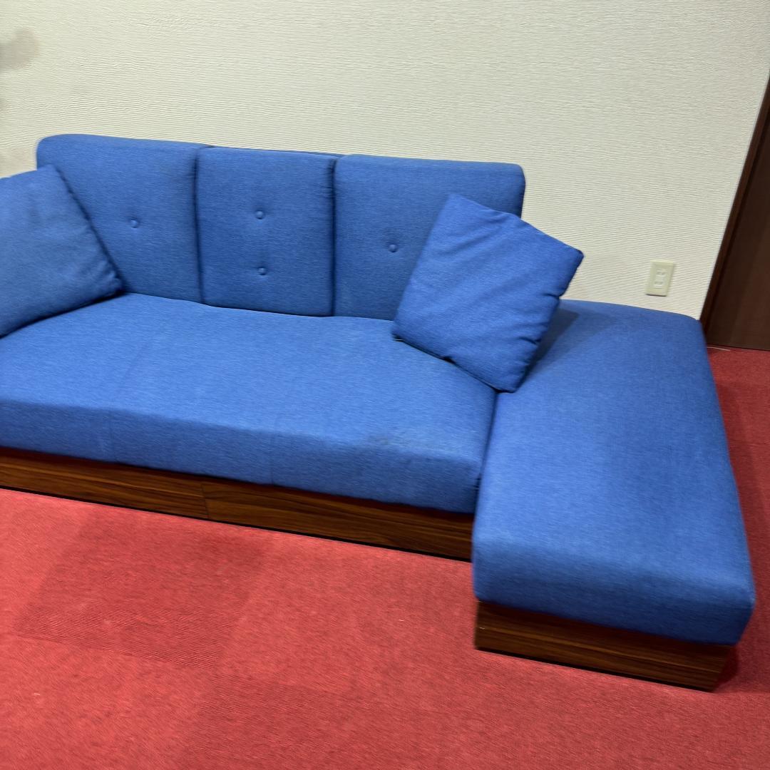 東京23区送料無料 美品モダンデコ二人掛けソファー／ベッド　収納有ネイビーブルー
