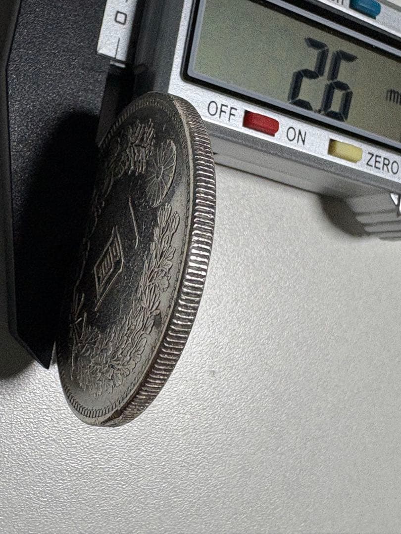 【本物保証】　美品　一圓銀貨　明治36年銘　26.95g