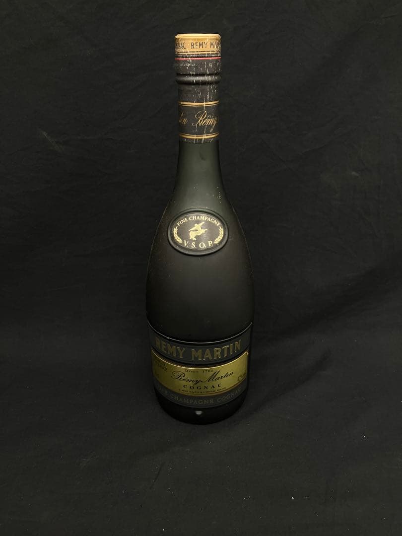 REMY MARTIN VSOP ブランデー 700ml - メルカリ