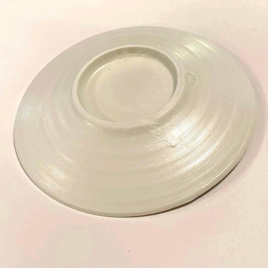 希少　黒田泰蔵　白磁　デミタスカップ＆ソーサー