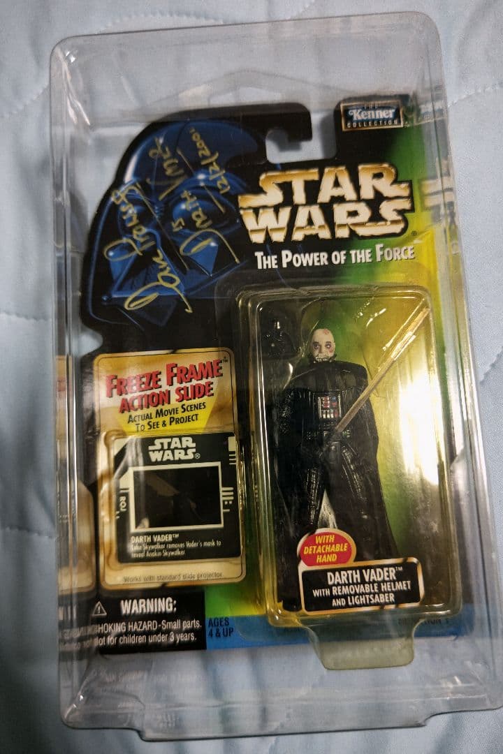 スターウォーズ　ダース・ベイダー　デビットプラウズサイン入りフィギュア美品