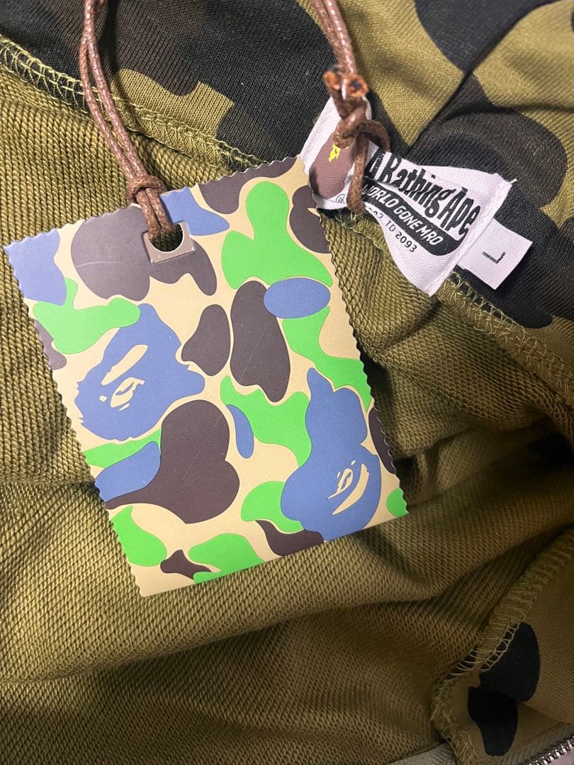 破格‼️A Bathing Ape 迷彩パーカー