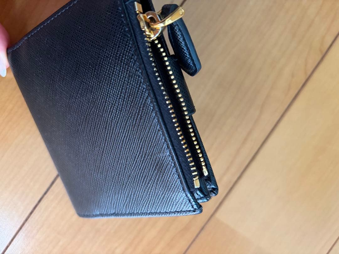 ⭐︎正規品⭐︎PRADA サフィアーノ 二つ折り財布 ブラック
