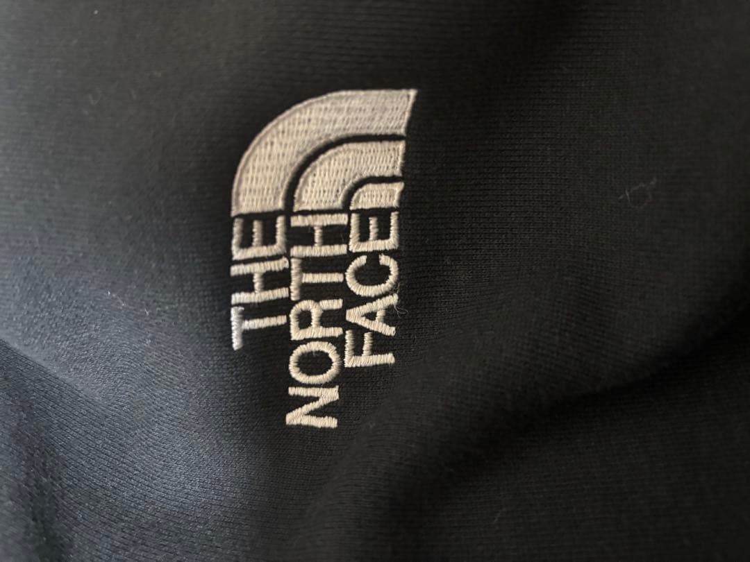 ま*ろ様 ノースフェースパーカー