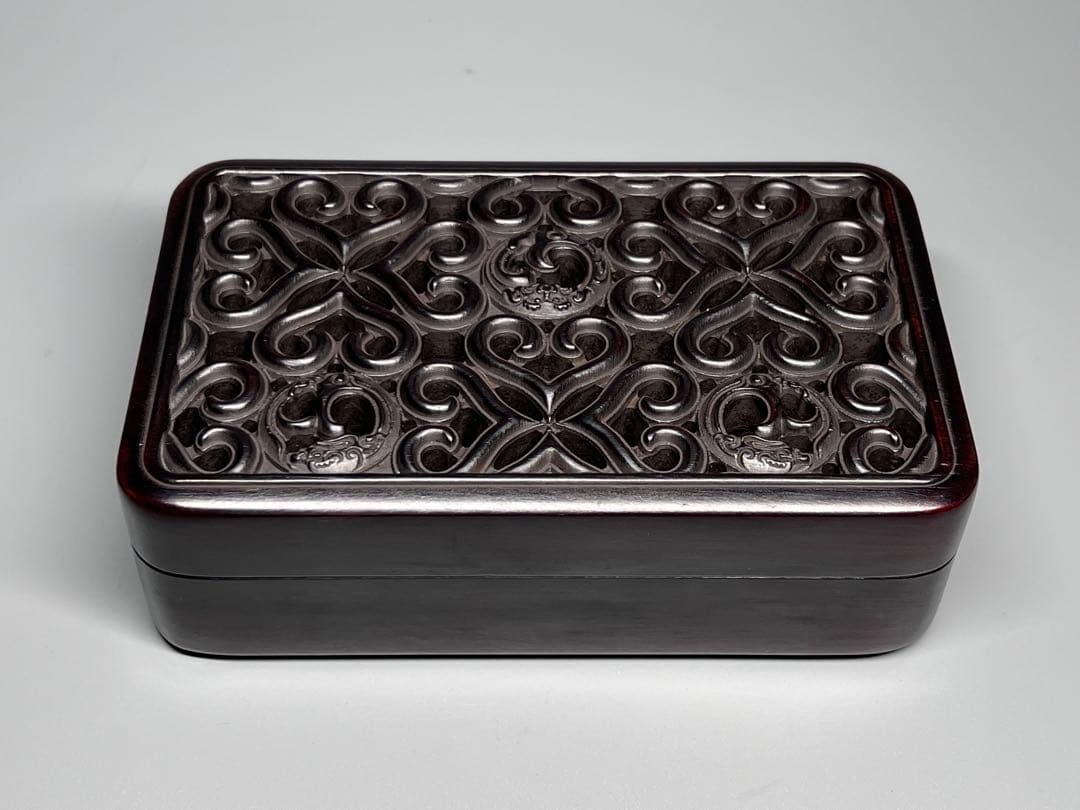 木製　小物入れ　紫檀　硯箱　透かし彫り　龍紋　極細工　文房具　中国美術　美品