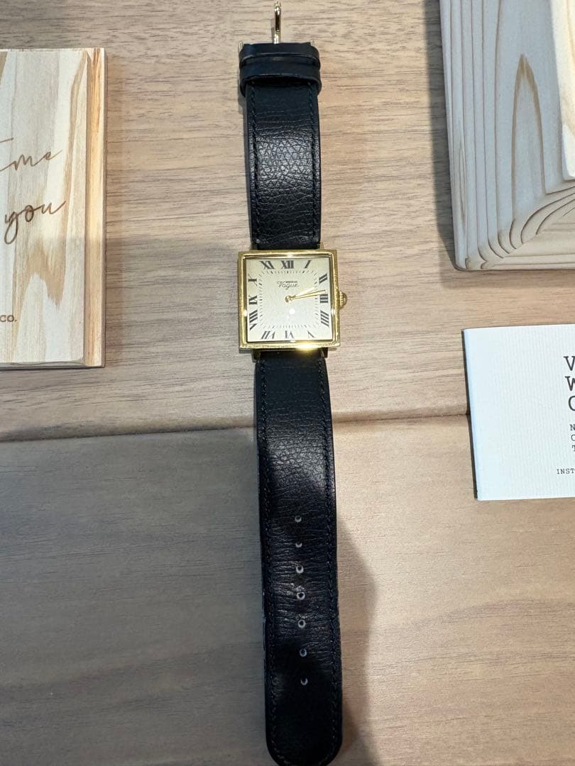 VAGUE WATCH CO. Carré Pièce腕時計 ゴールド×ブラック