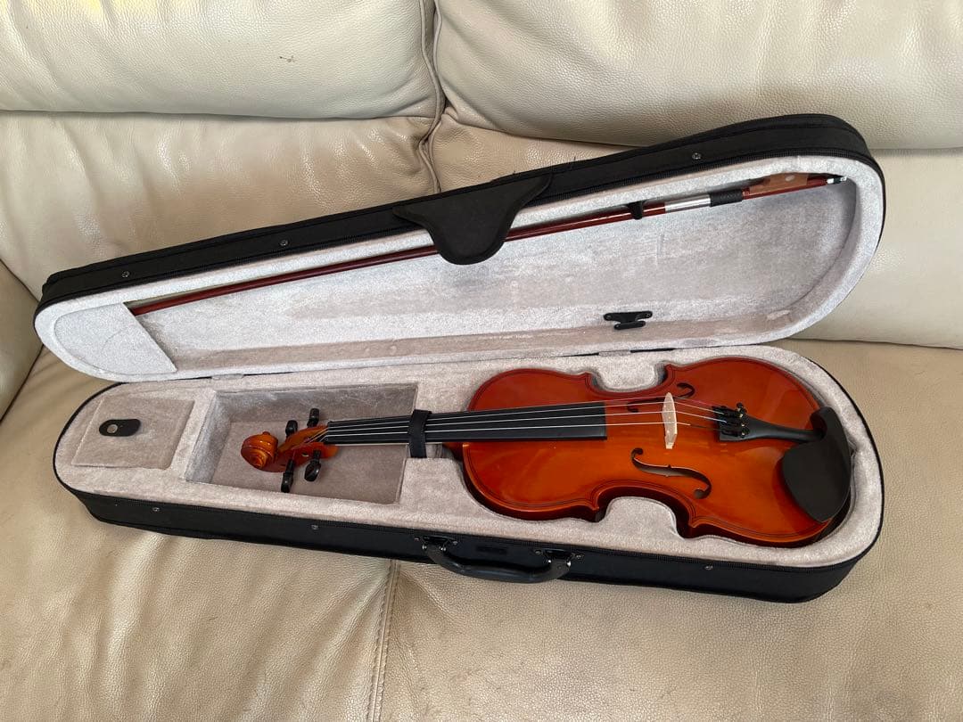 【バイオリンセット 4/4】ケース・弓・替え弦・松脂付き