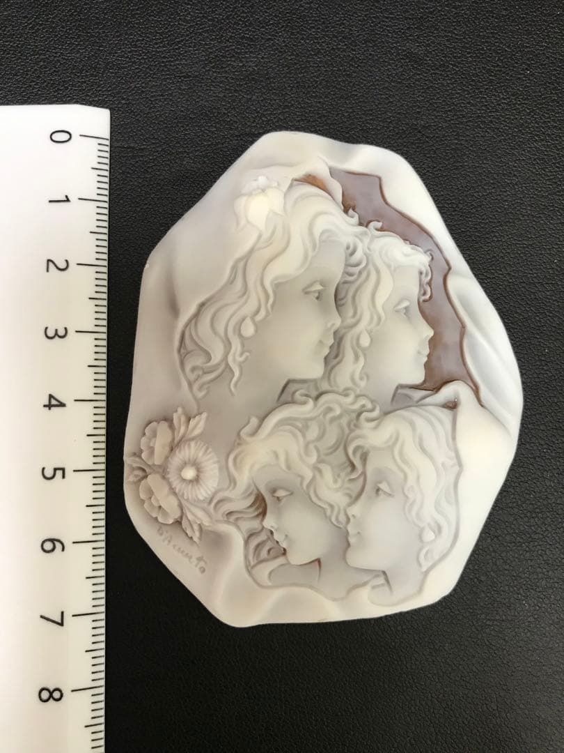 【ぴーちゃん】アニエッロ・ダクンド　天然シェルカメオルース　I.1205