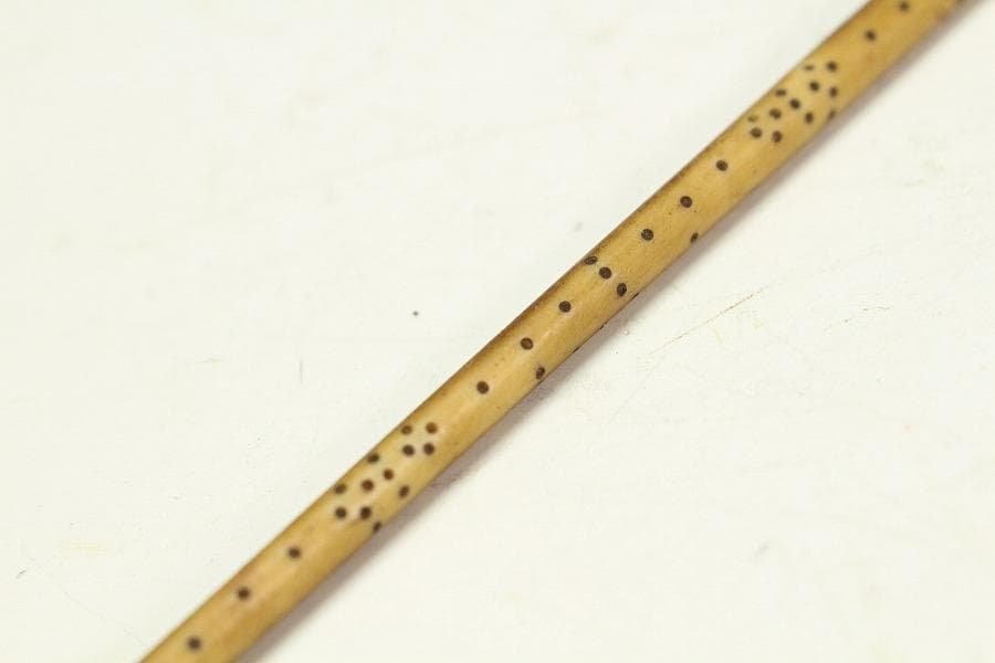 中国美術 花梨 刻 雲蝙蝠紋 秤 測り具(K-A911) - メルカリ