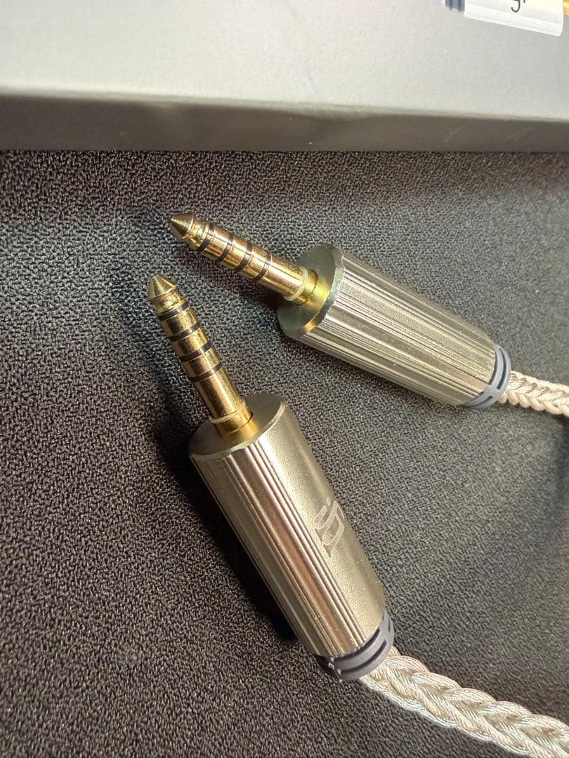 ifi Audio 4.4mm to 4.4mmとUSBケーブル