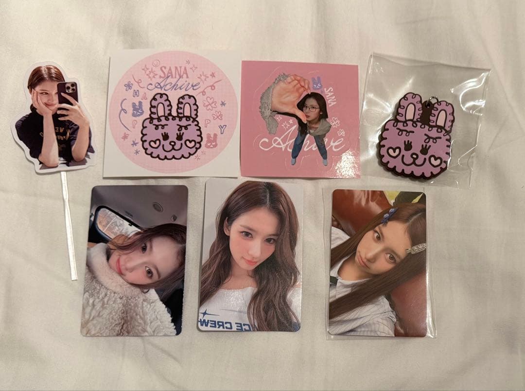 twice サナ センイル セット 150名限定 ラキドロ付き - メルカリ