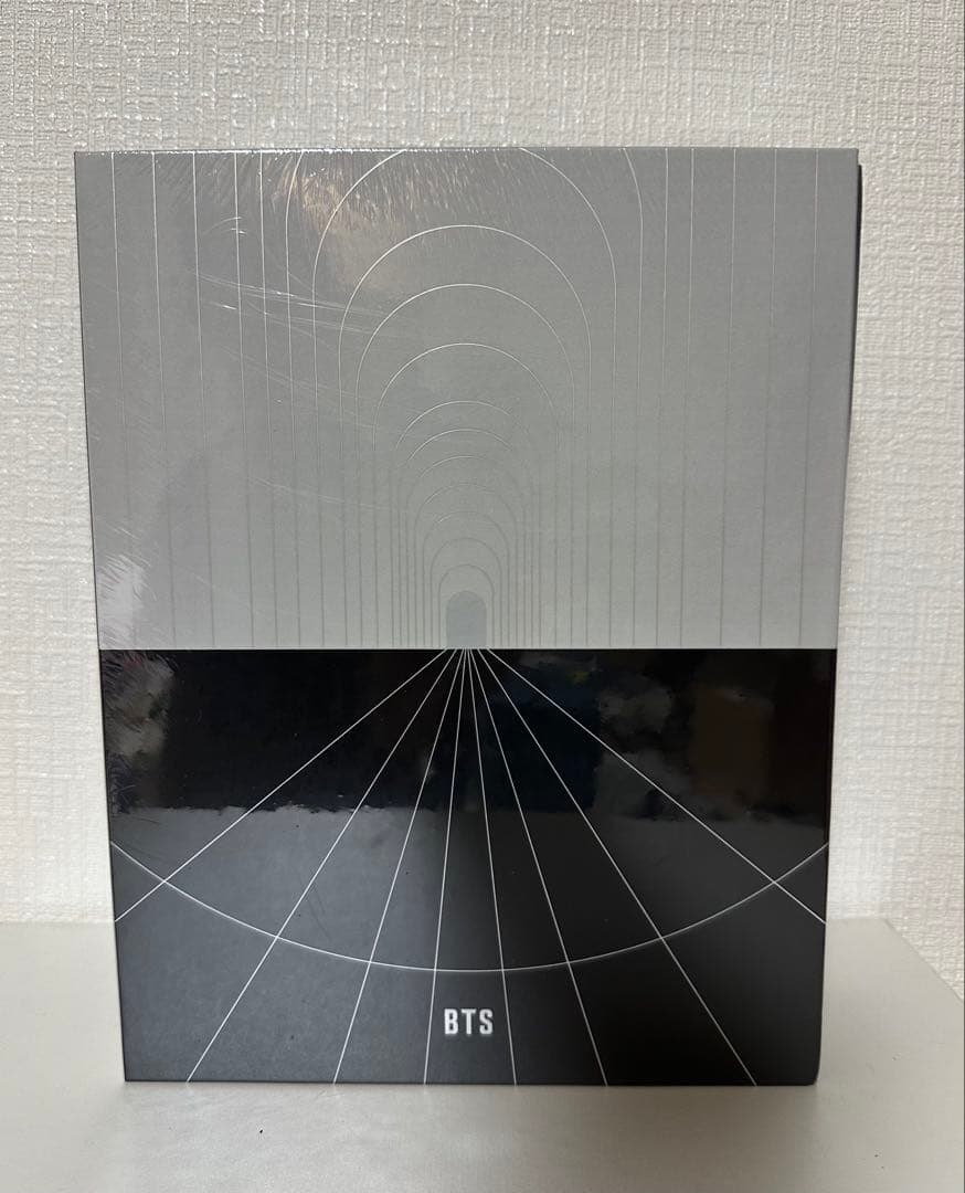 【新品未開封】BTS MAP OF THE SOUL ON:E 写真集