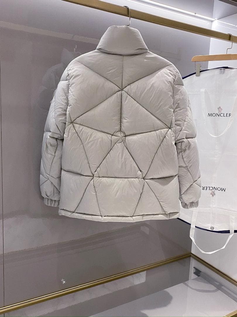 モンクレール ジーニアス ファレル ダウンジャケット 2