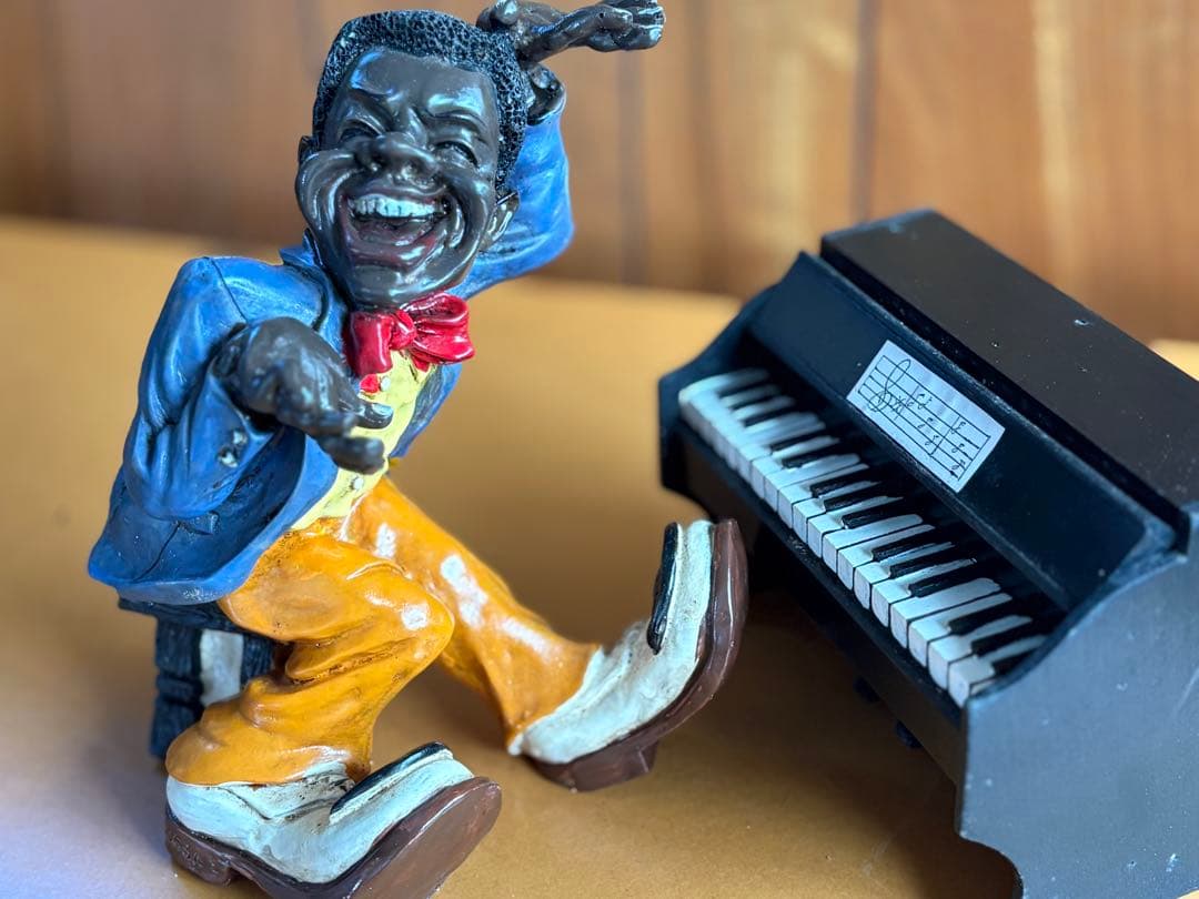 黒人5名によるJAZA演奏