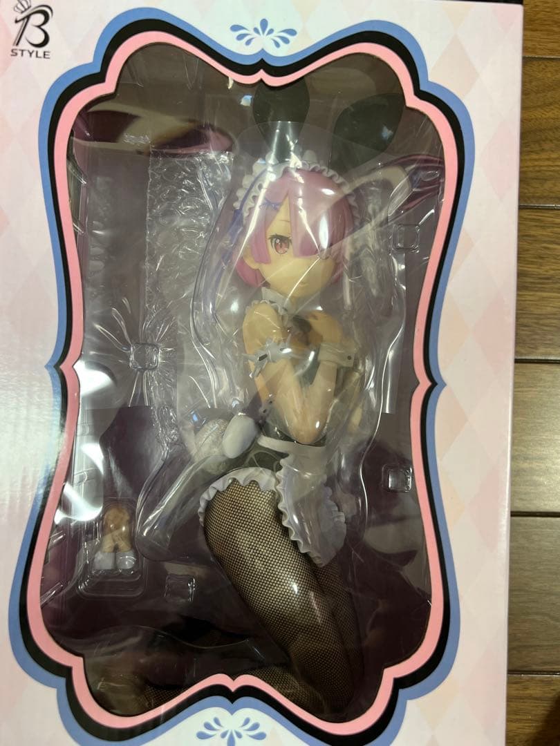 フリーイング レム ラム バニー フィギュア 網タイツ 未開封 FREEing