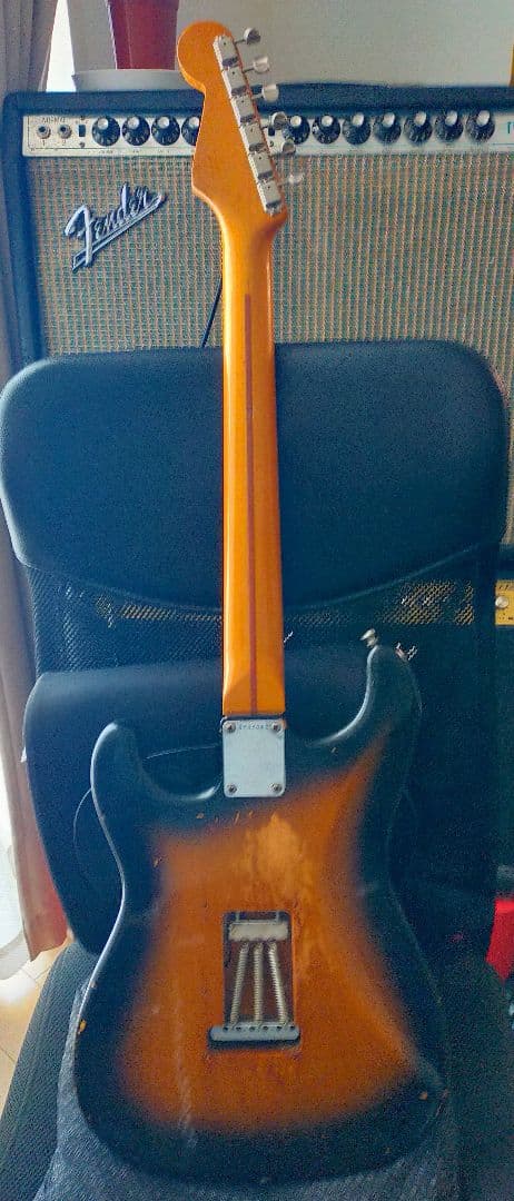 【ビンテージ】Fender Japan ST57-115JV83年