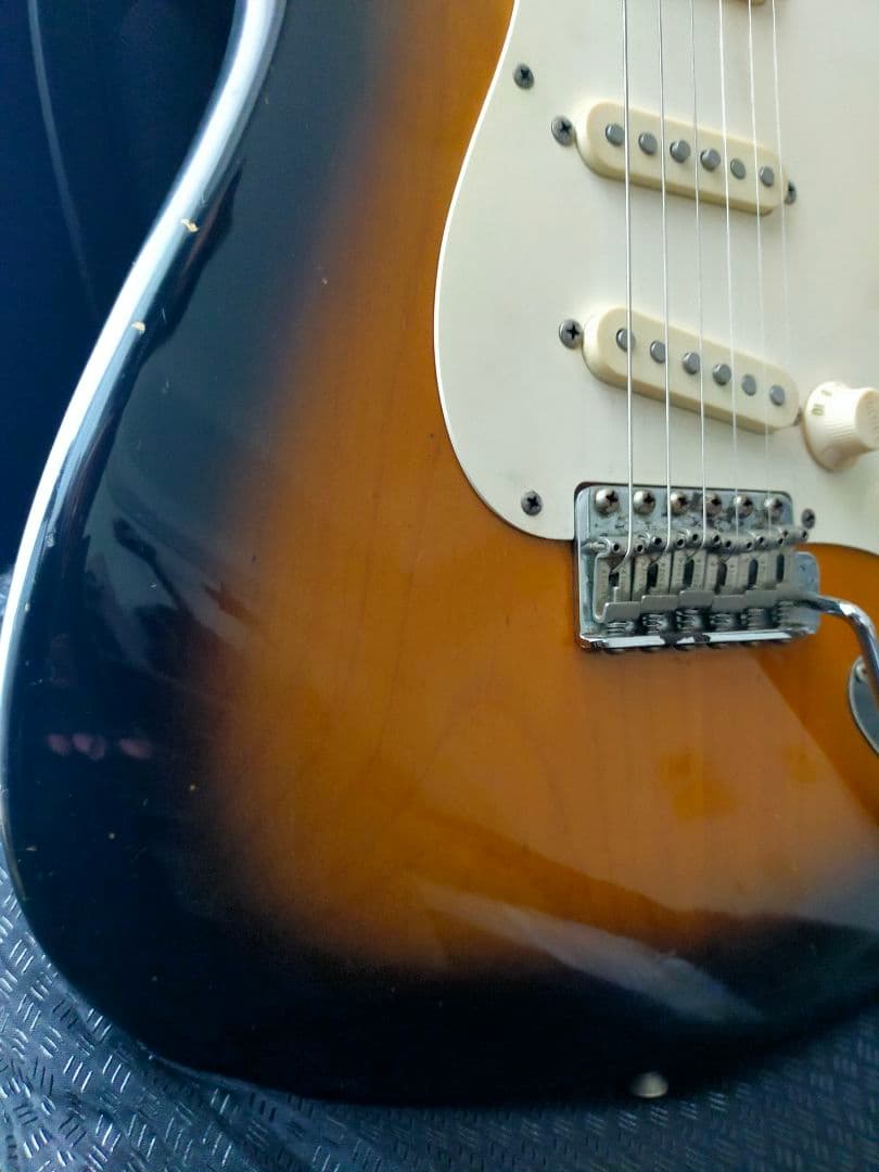 【ビンテージ】Fender Japan ST57-115JV83年