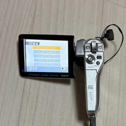 SANYO Xacti DMX-CG6(S) ビデオカメラ 600万画素 防水