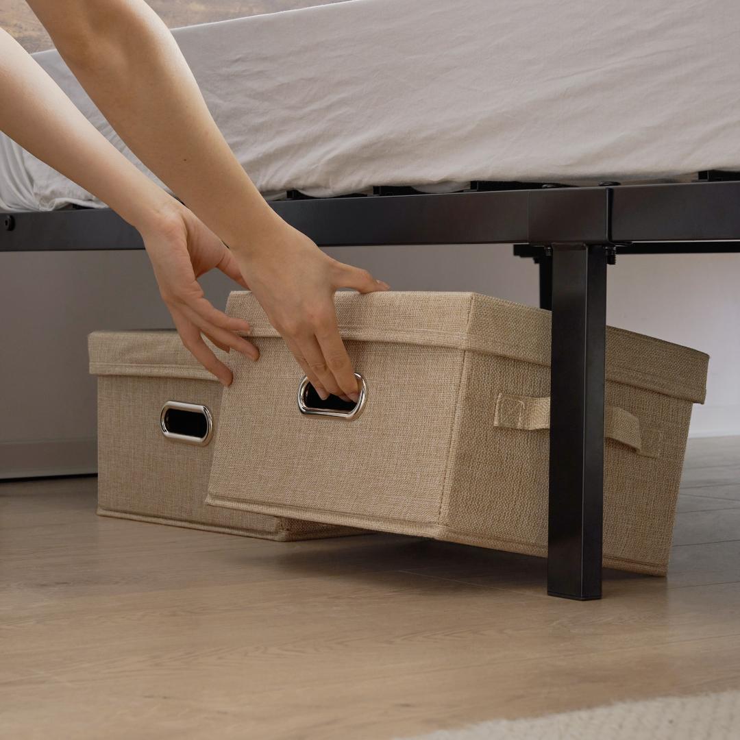 20％OFFセール！北欧風コンセント付きベッドフレーム　シングル（S）