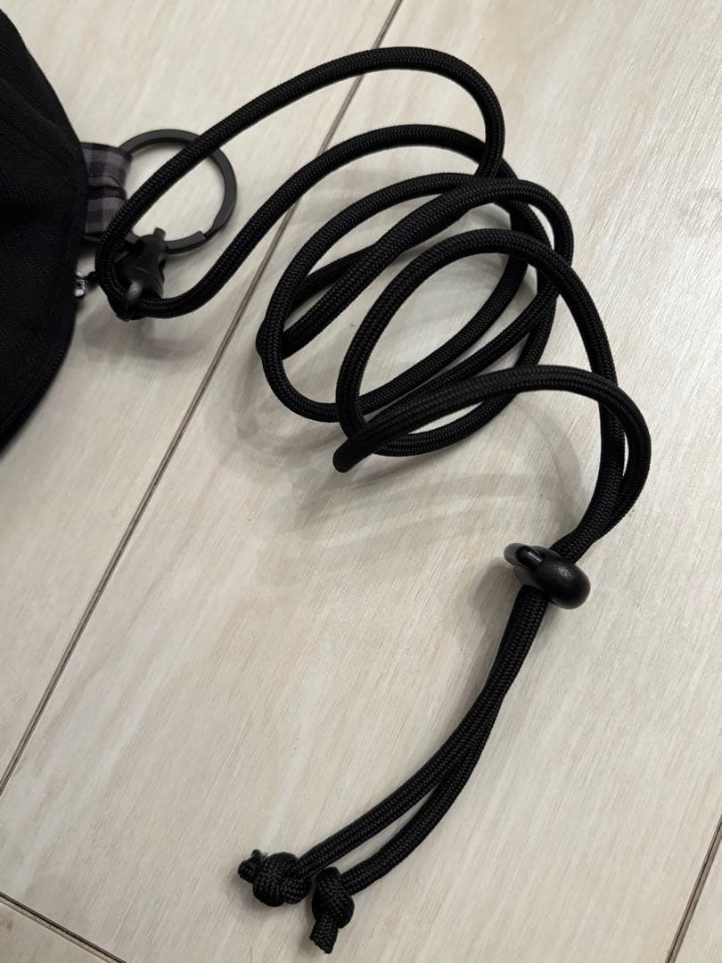 NEW ERA® × familiar コラボ ポシェット