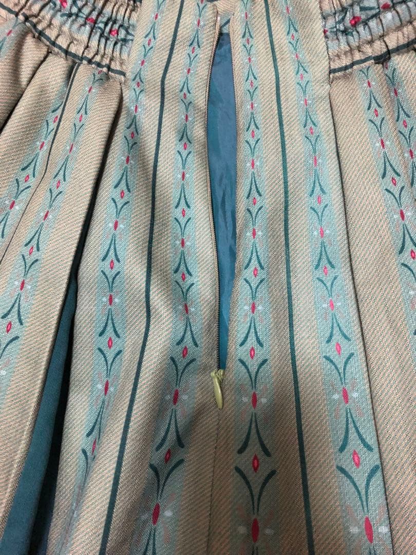 【最安値】シークレットハニー アナ　戴冠式スカート