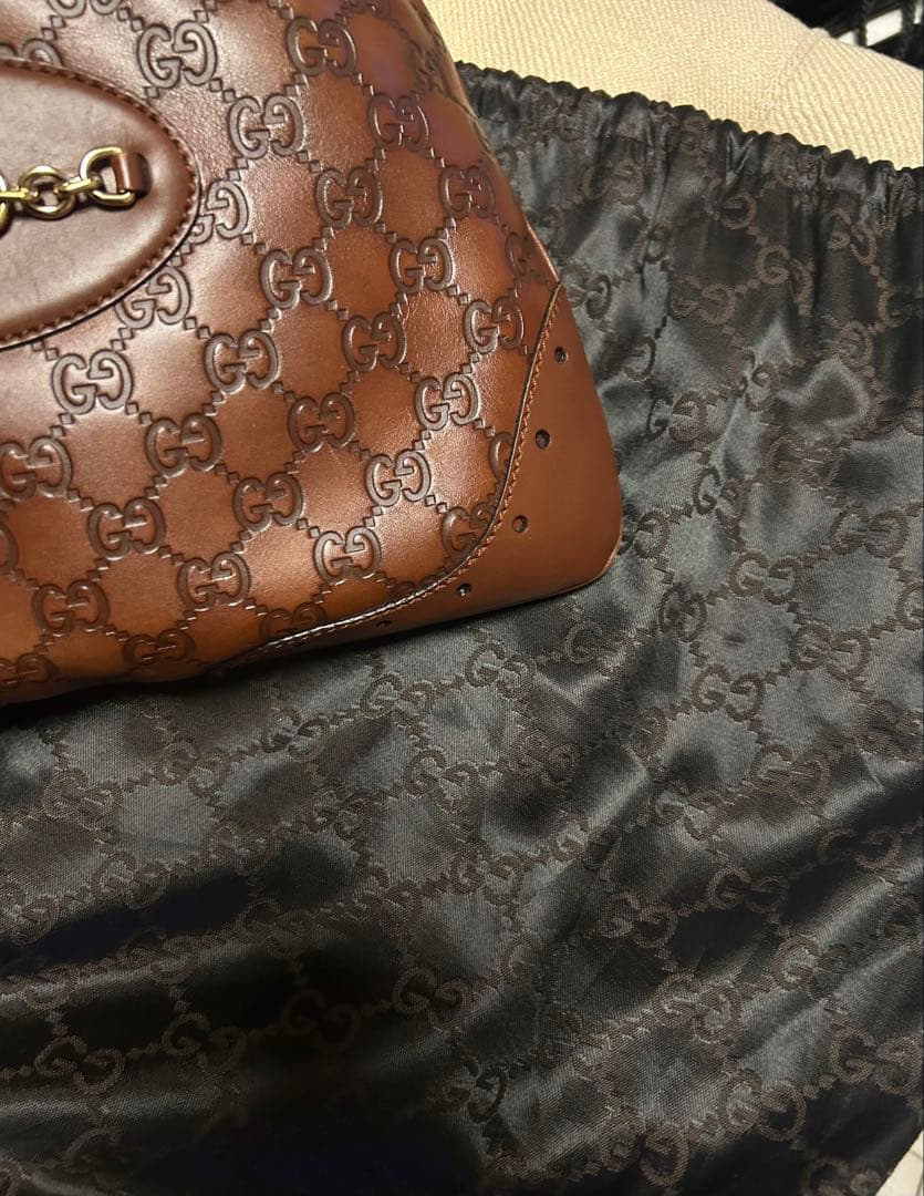 GUCCI ブラウン GGパターン ショルダーバッグ