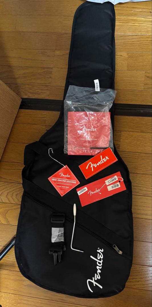 フェンダーplayerストラトキャスターメキシコ(バタークリーム) 新品同様！