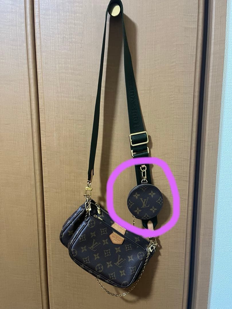 Louis Vuitton モノグラムのケース