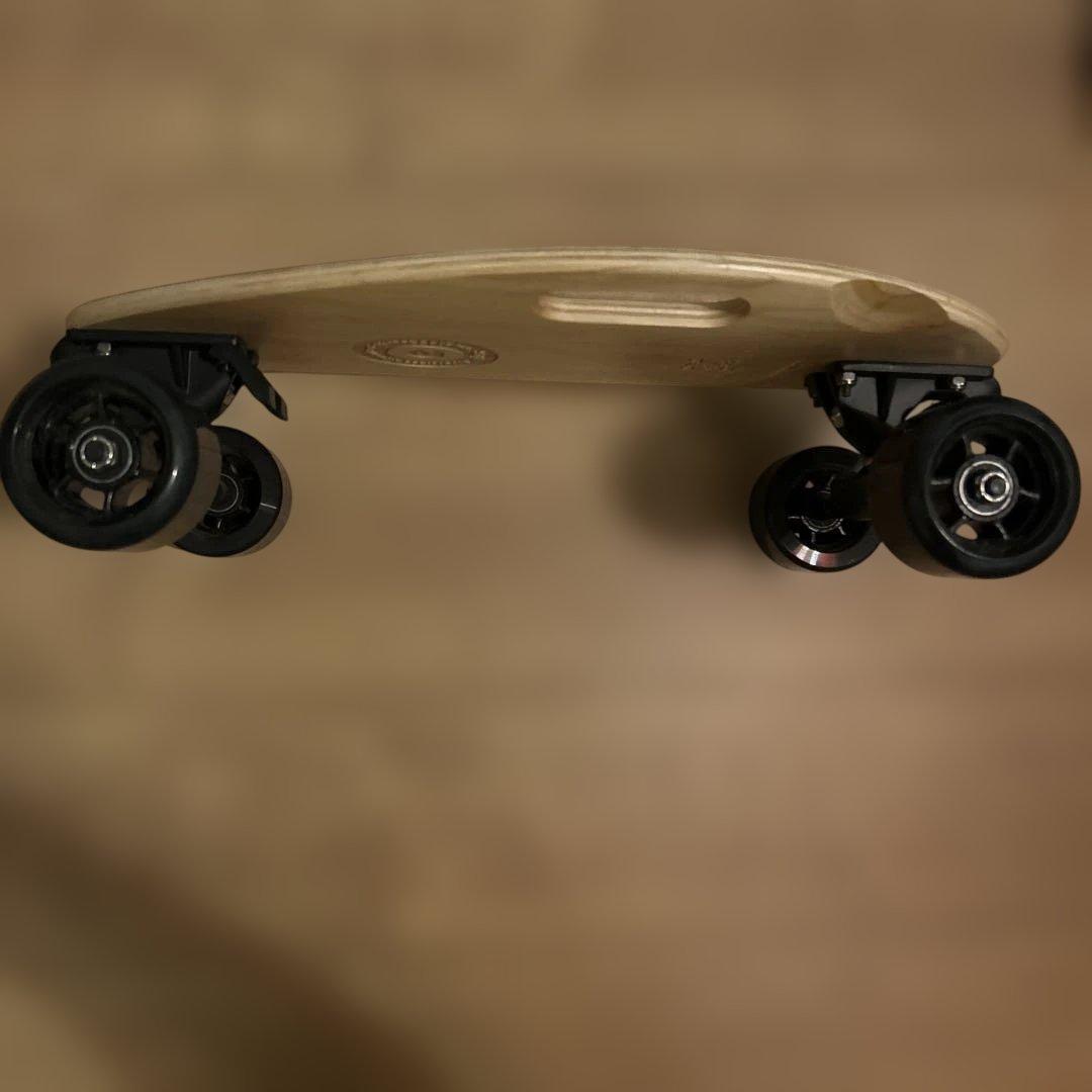 elos スケートボード 卵型 赤　イロス　おまけ付き