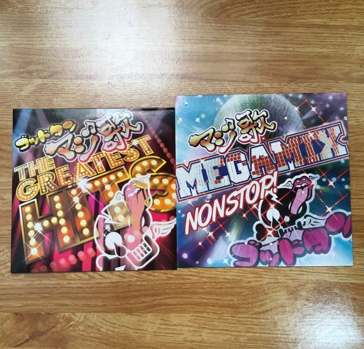 鬼滅の刃 絵巻カフェ くじ引き缶バッジ44mm 胡蝶カナエ 7点セット