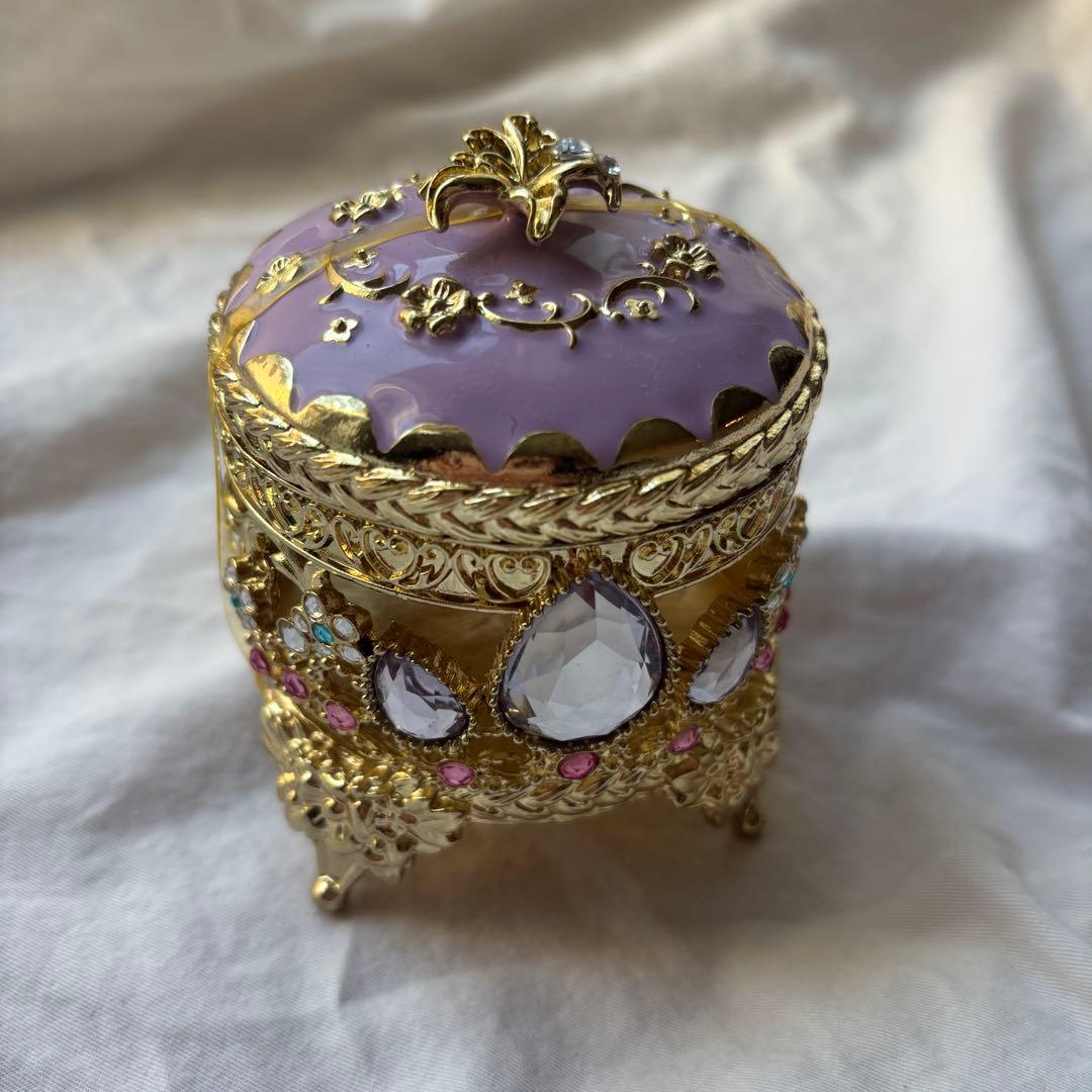 ラプンツェル アクセサリーケース ディズニーストア 小物入れ - メルカリ