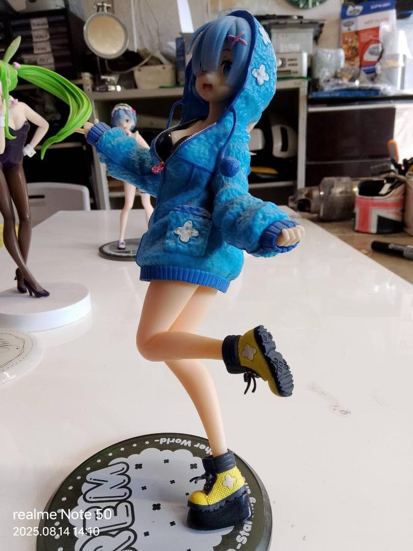 アニメキャラクター フィギュアセット。6体