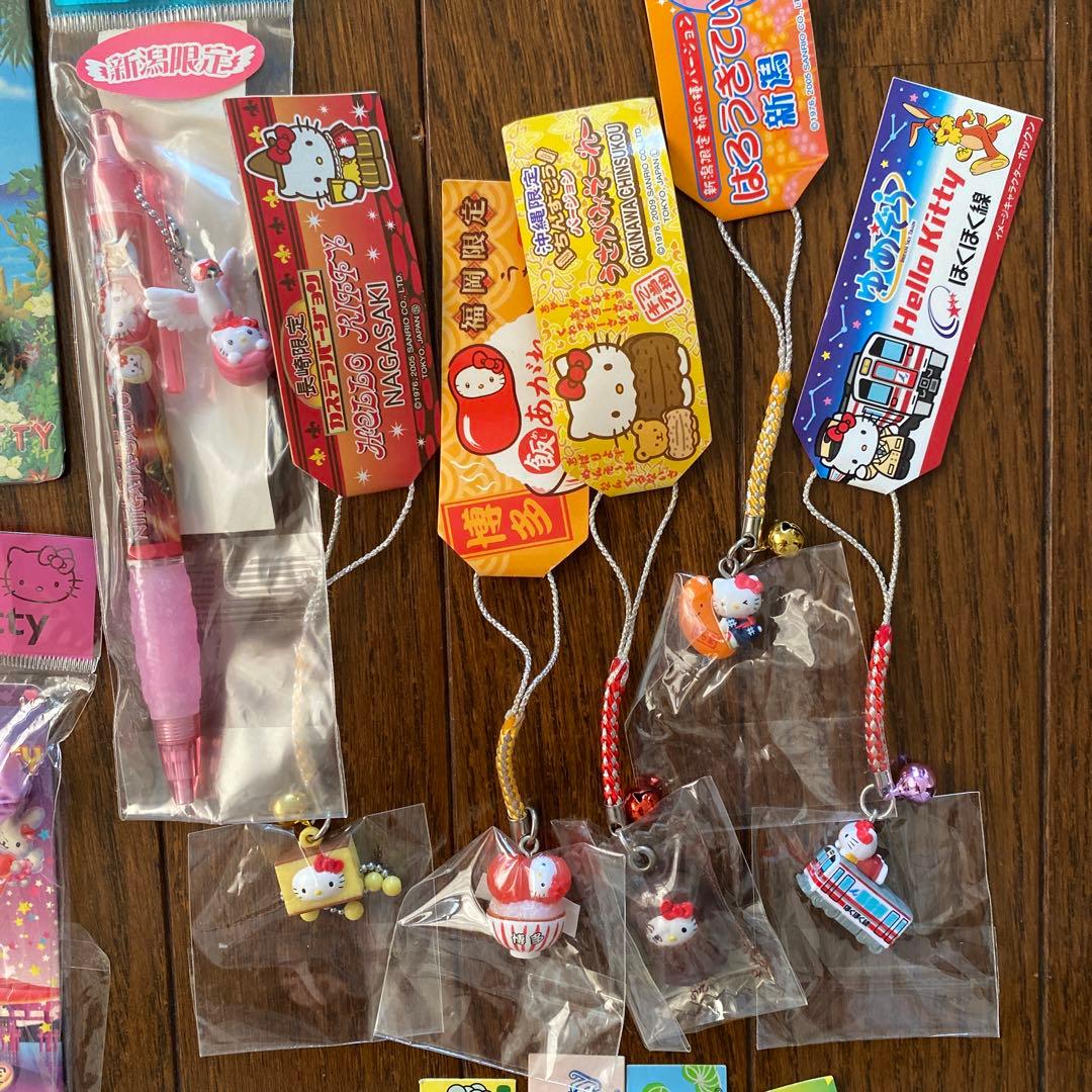 ハローキティ　ストラップ　ご当地　根付け　68点まとめ売り