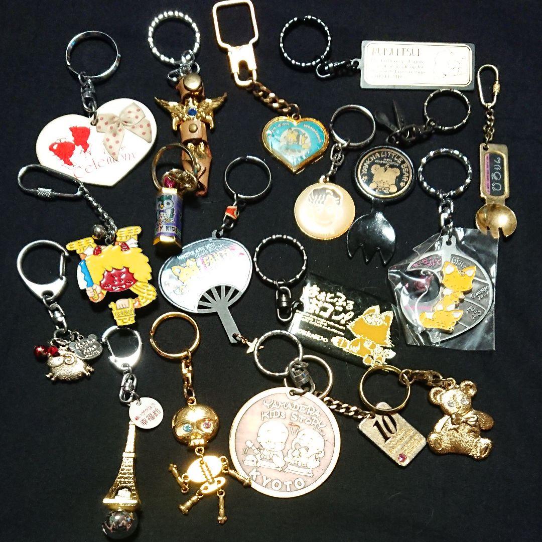 昭和レトロ観光地土産ファンシーキーホルダー鉄セットキツネ鬼 - メルカリ
