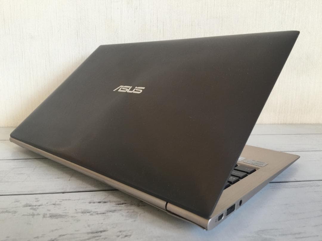 ASUS UX21A 11.6 型TFT液晶 薄型・コンパクトノートパソコン