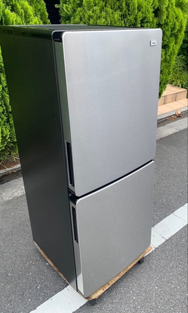 。　美品　Haier ２ドア冷蔵庫　2022年148L 右開き