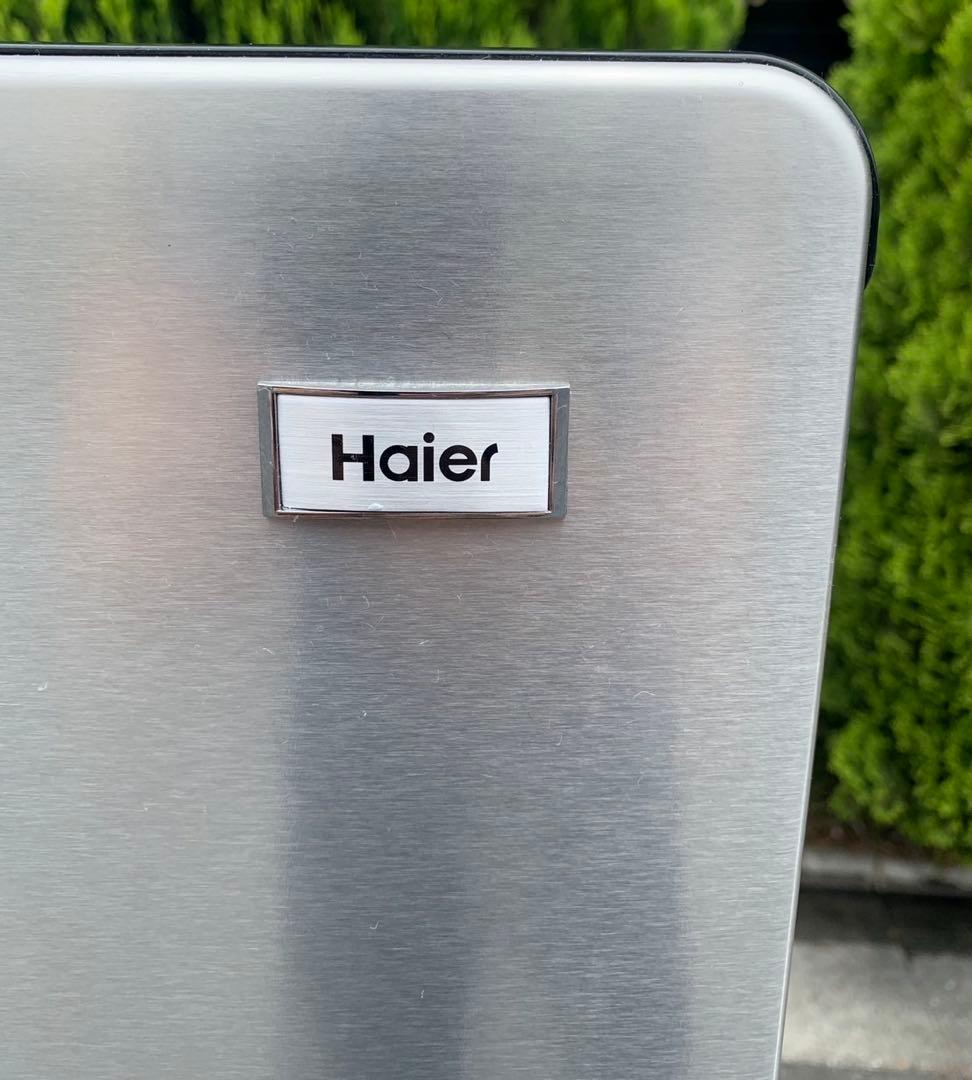 。　美品　Haier ２ドア冷蔵庫　2022年148L 右開き