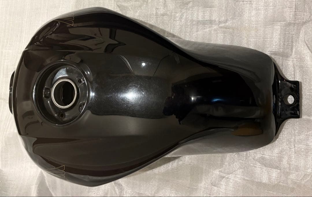 cb400sf revo nc42 タンク 凹み無美品】CB400SF CB400Super Four VTEC Revo NC42 NC39 ガソリン