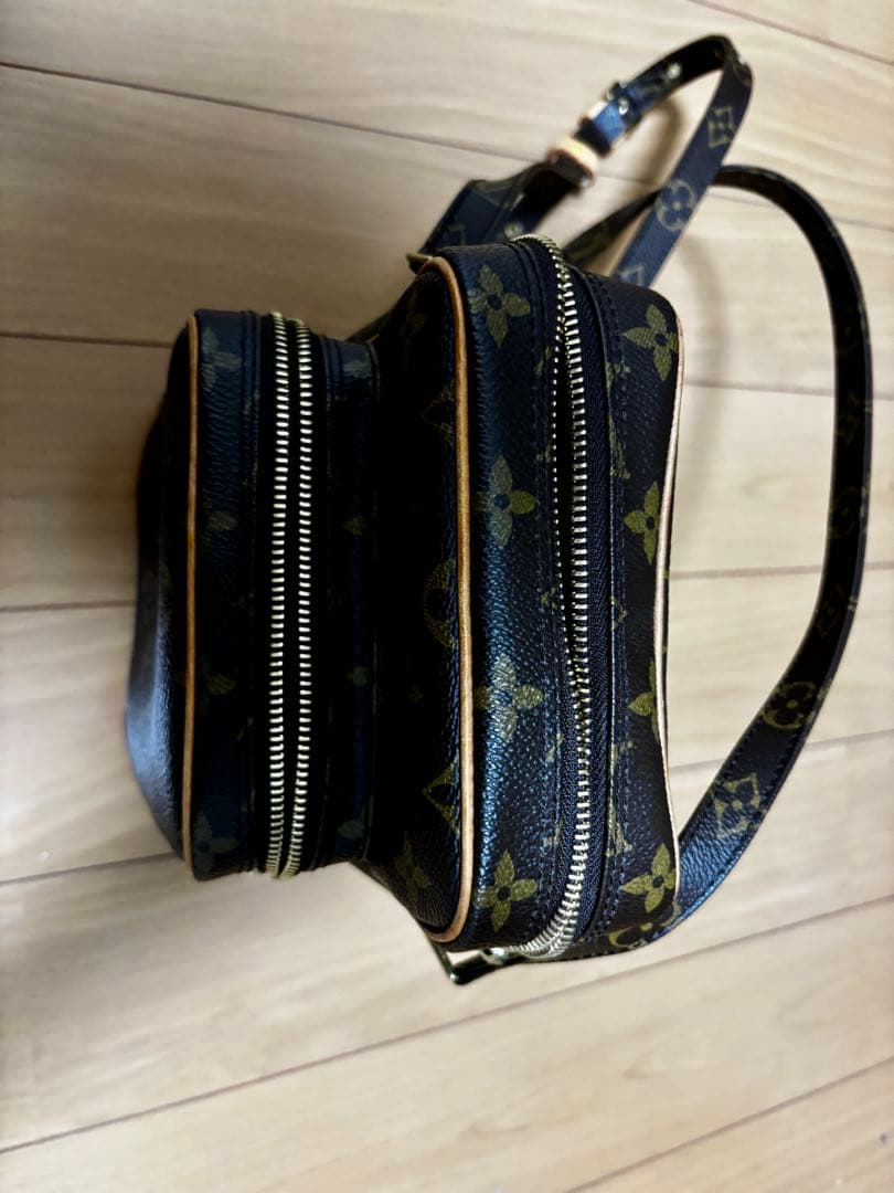 Louis Vuitton ルイヴィトン アマゾンショルダーバッグ