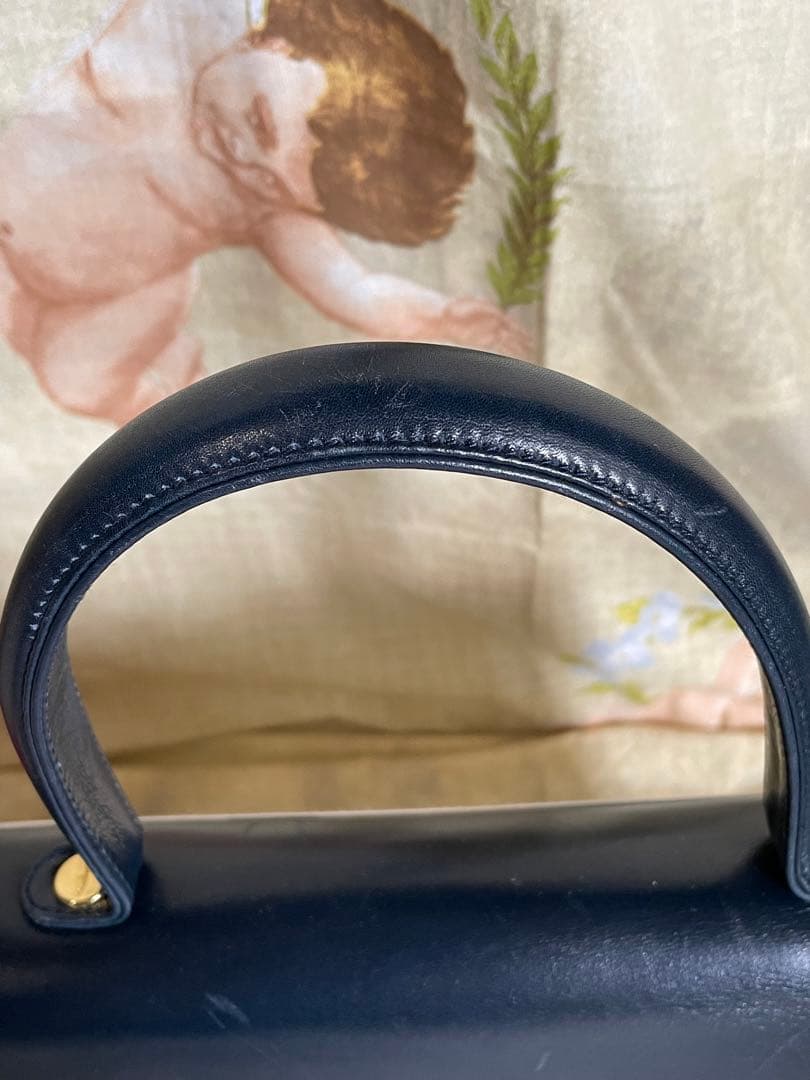 あおい　美品　フェラガモ ２way ハンドバックorショルダーバック