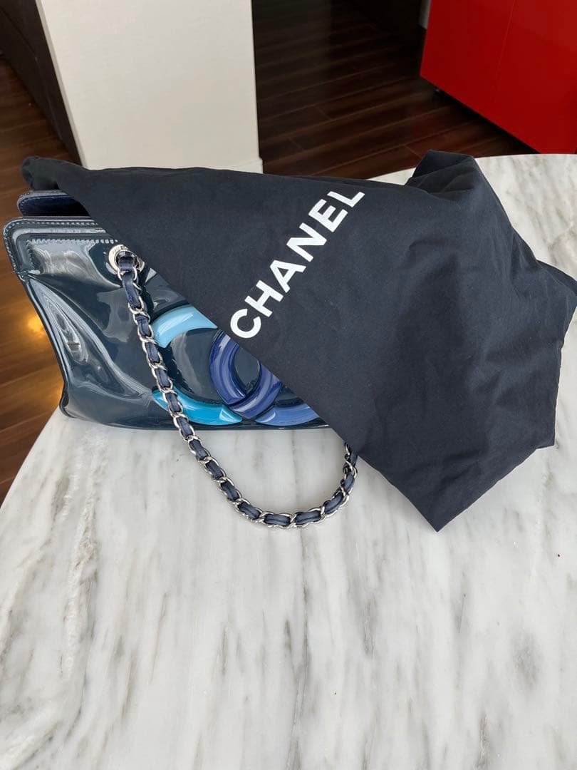 シャネルCC ココマーク　肩掛けリップスティク　 sanzoku