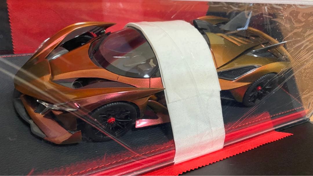 1/18 ミニカー ピーコ アポロ EVO Chameleon Gold