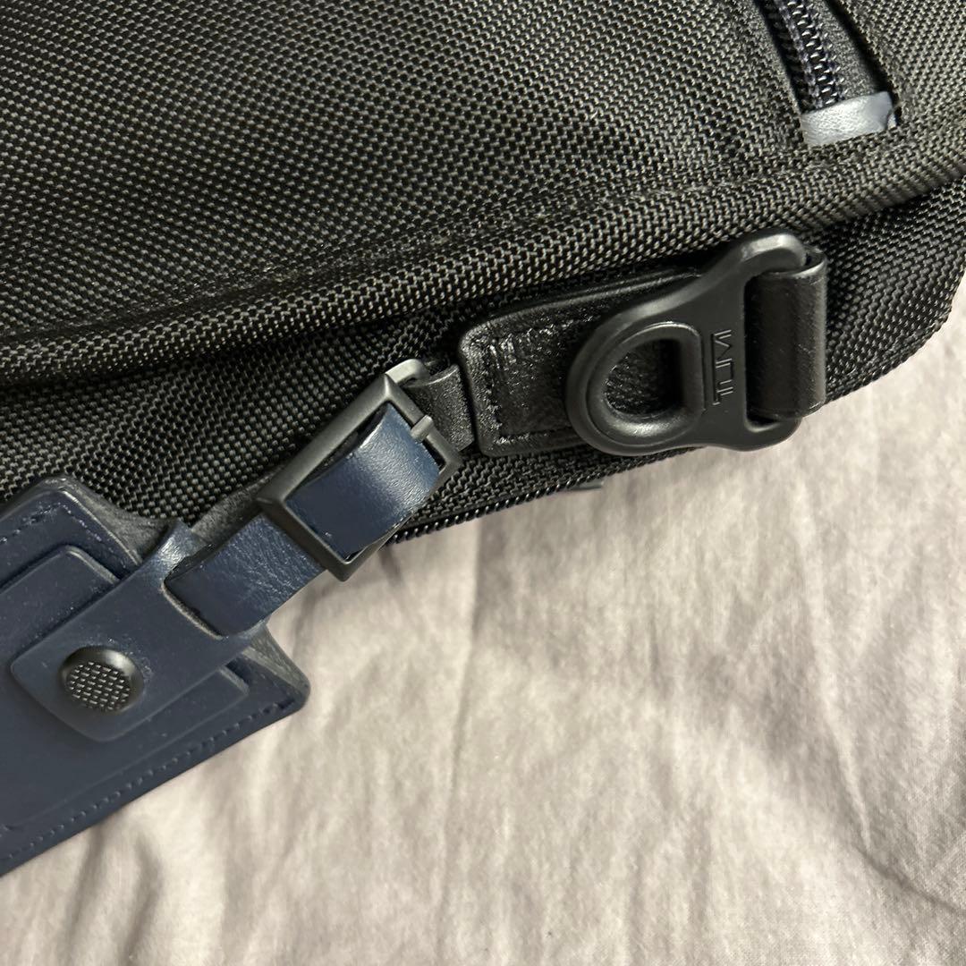 TUMI ビジネスバッグ 黒